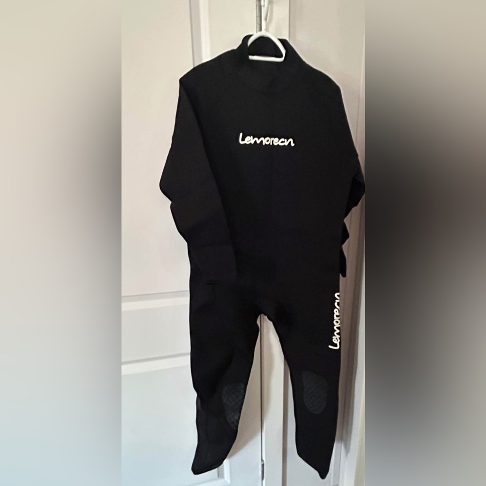 Men’s extra large drive suit new with tag